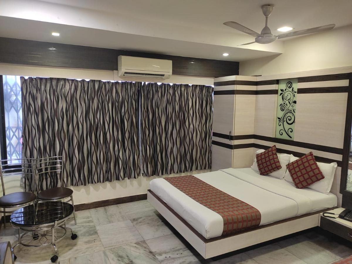 Hotel Ocean Residencia Bombay Exterior foto